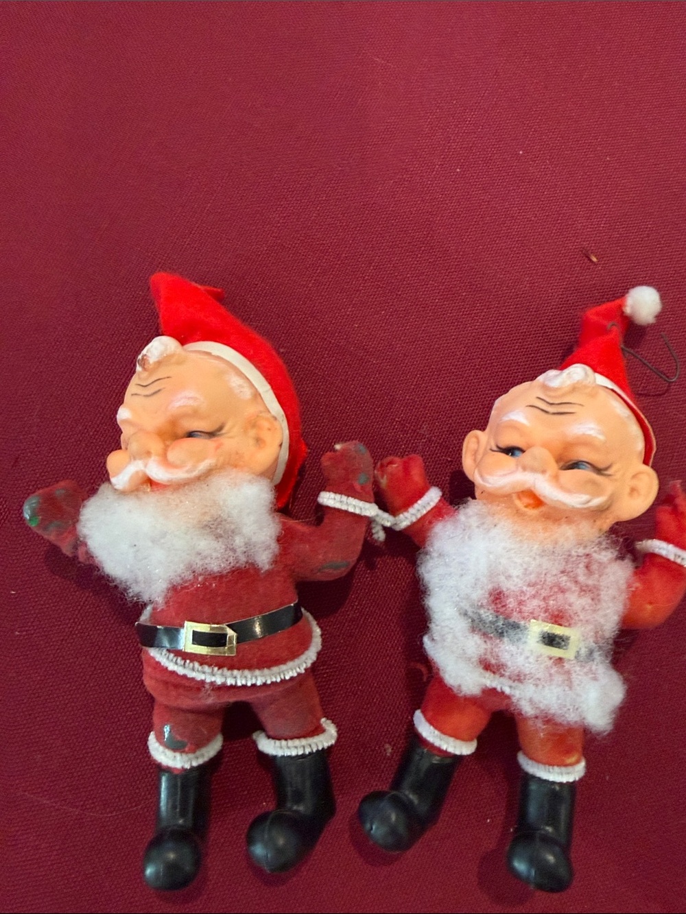 Red Santa Claus Holiday Ornament Set - Classic Vintage-Style Decoration